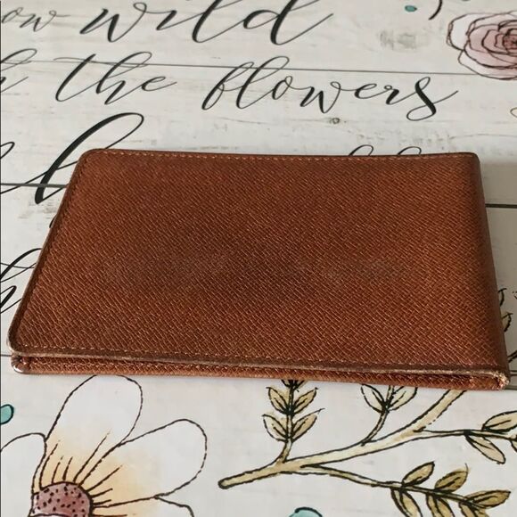 LV ID Card Case - Picture 2 of 5